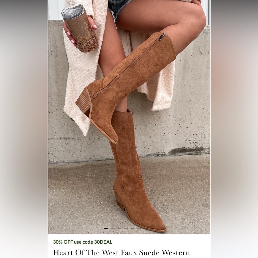 Heart of the west faux suede boots